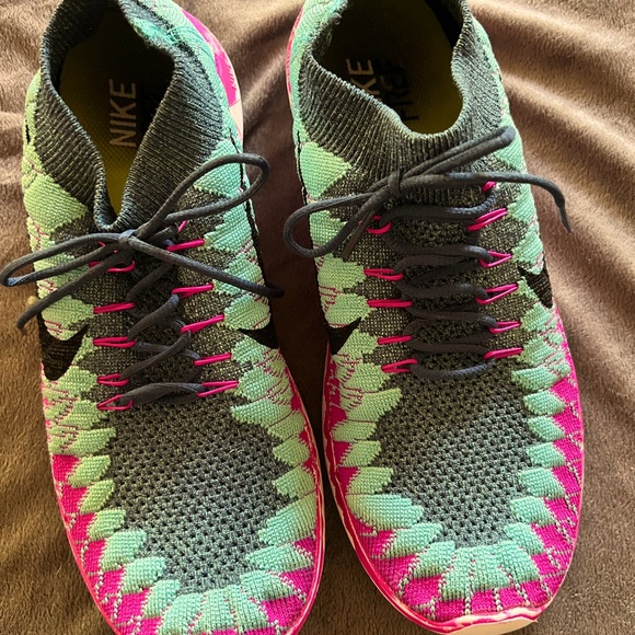 Nike Free Sneakers - Picture 1 of 7